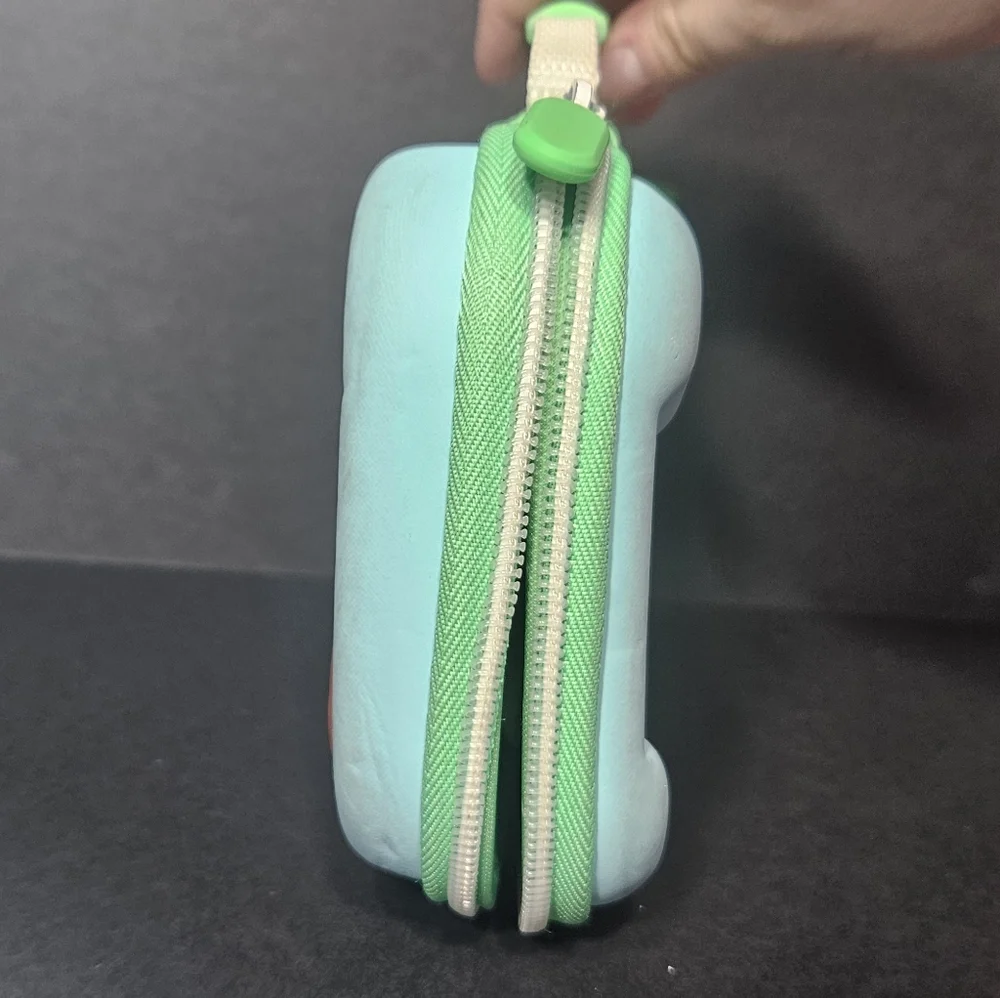 Animal Crossing Themed Carrying Case - Picture 7 of 7